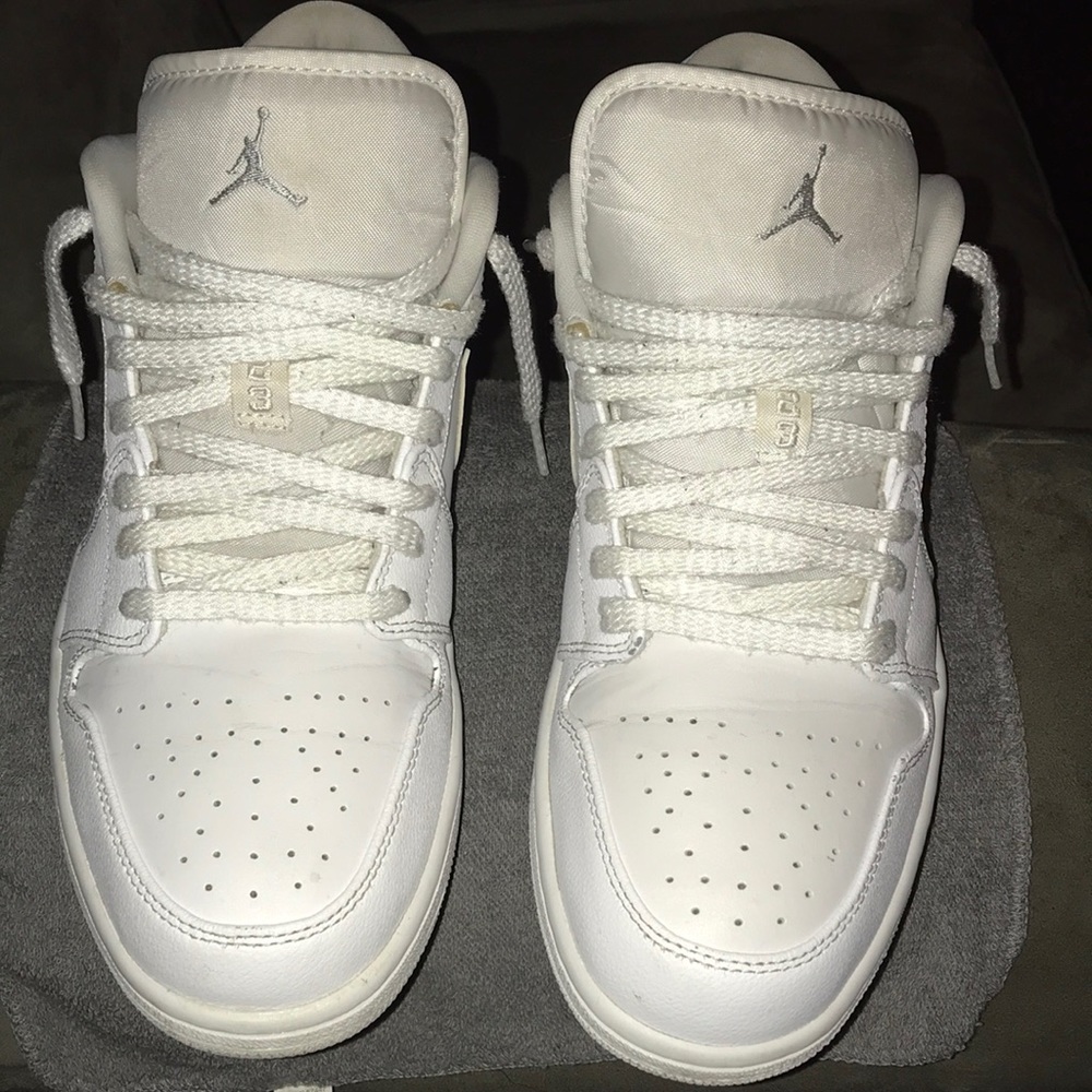 Authentic Nike Air Jordan 1 Low. 2015 (No Box)